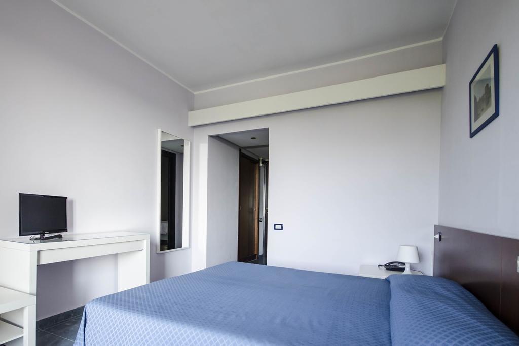 Grand Hotel Helios Таркиния Екстериор снимка