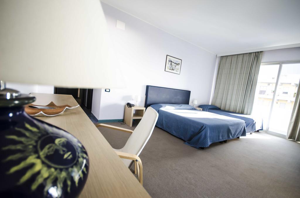 Grand Hotel Helios Таркиния Екстериор снимка