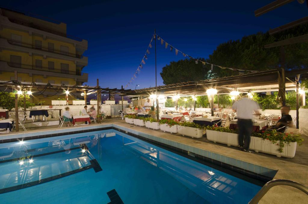 Grand Hotel Helios Таркиния Екстериор снимка