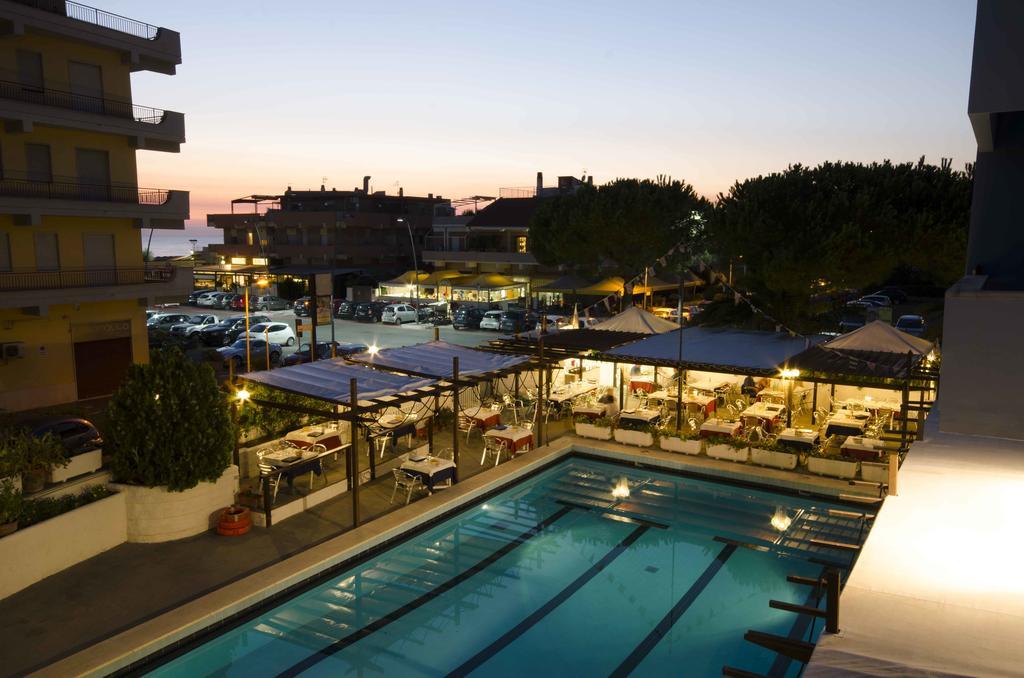 Grand Hotel Helios Таркиния Екстериор снимка