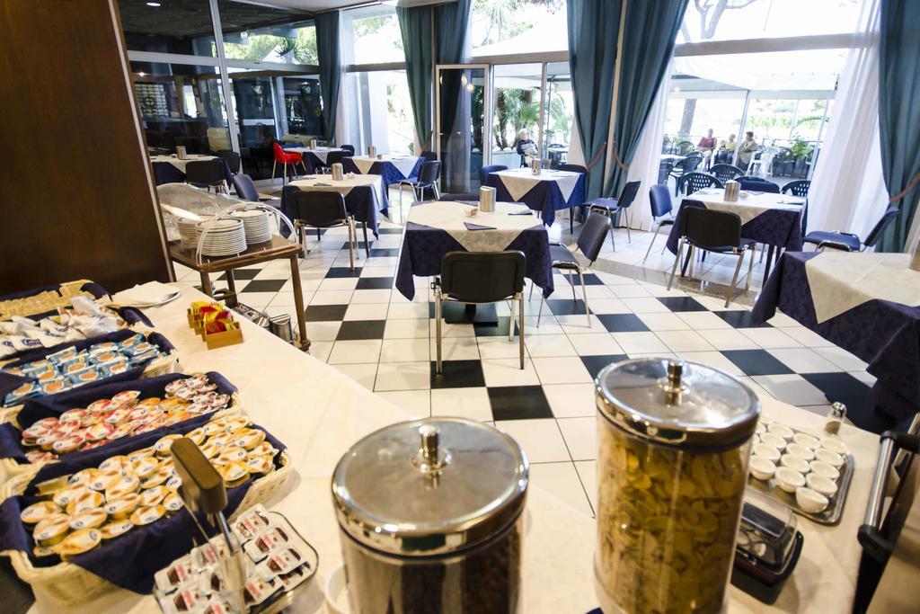 Grand Hotel Helios Таркиния Екстериор снимка