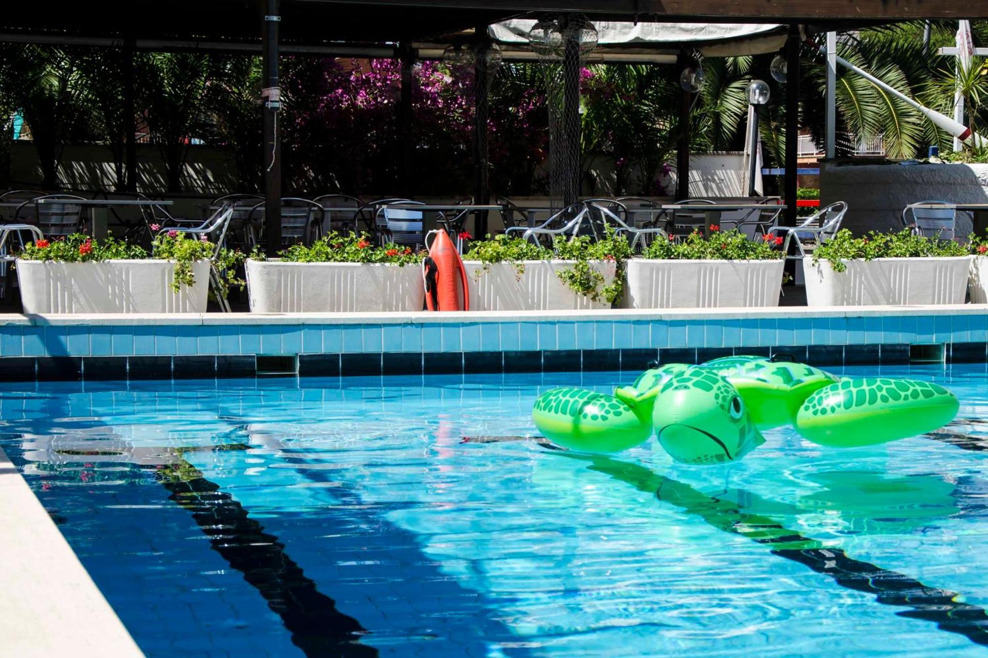 Grand Hotel Helios Таркиния Екстериор снимка